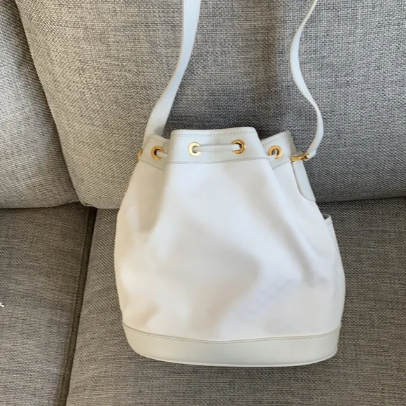 Gucci White and Gold Crossbody Bag - Picture 3 of 8